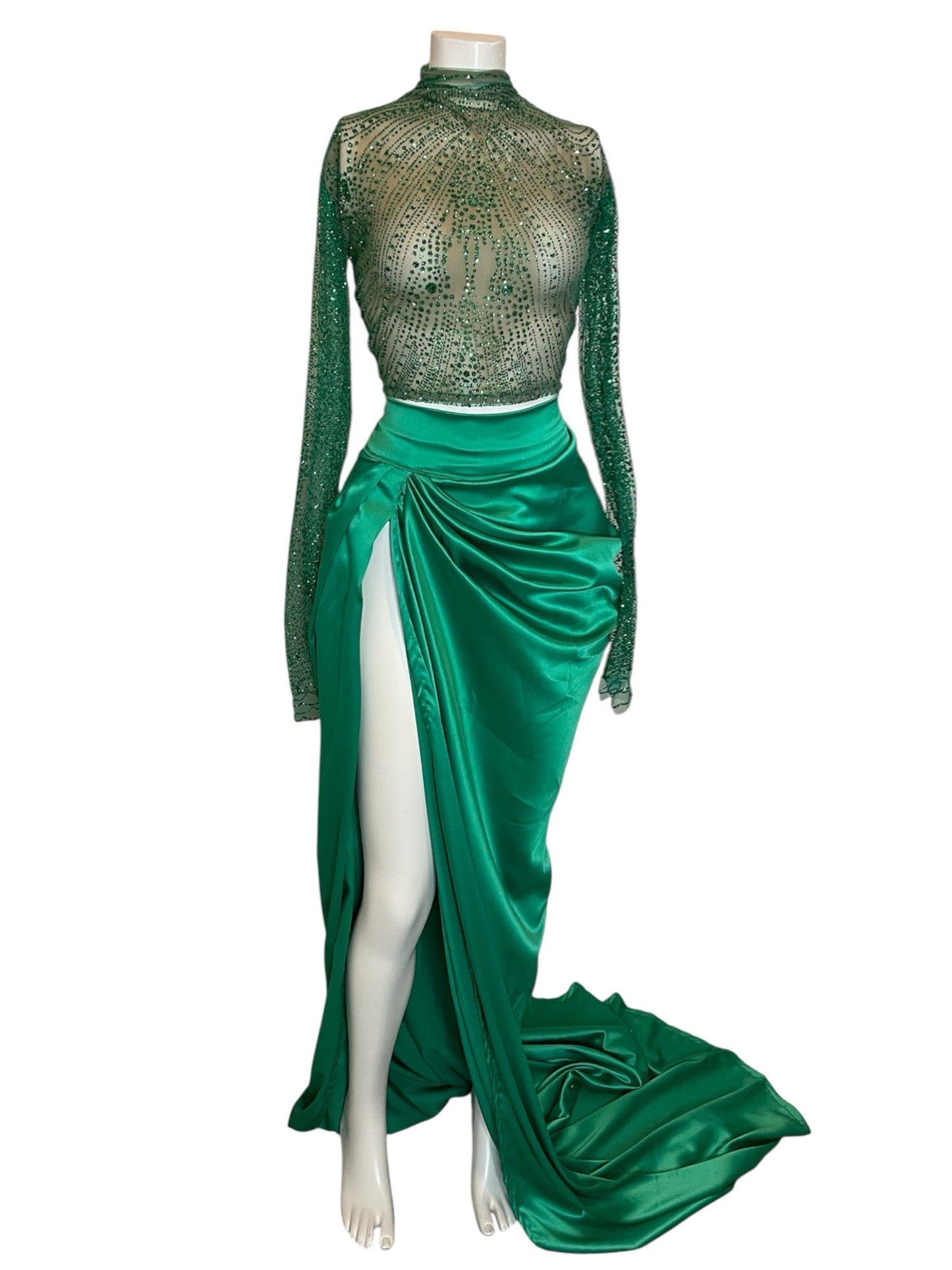Main character | green two piece set